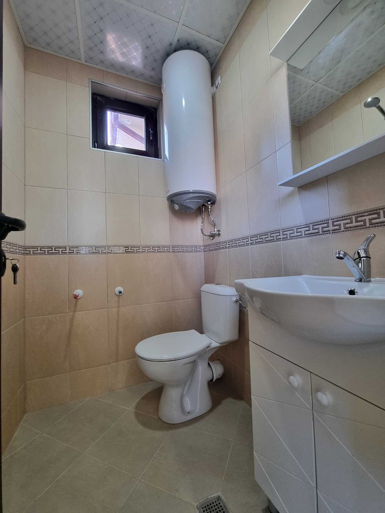Дава се под наем Едностаен апартамент в Горна Оряховица - 50 кв.м за 306 € - Снимка #5