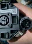 1 x incarcator 42v 4A, nu este compatibil fischer