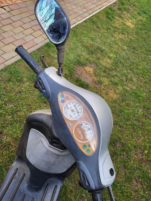 Vând motor Piagio liberti