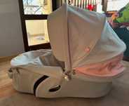 Кош за новородено за Stokke