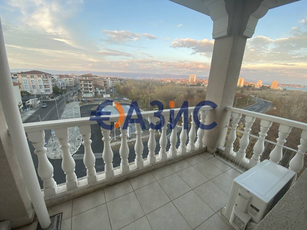 Апартамент с 2 спални с изглед към морето в Лайфстайл Делукс, Несебър,