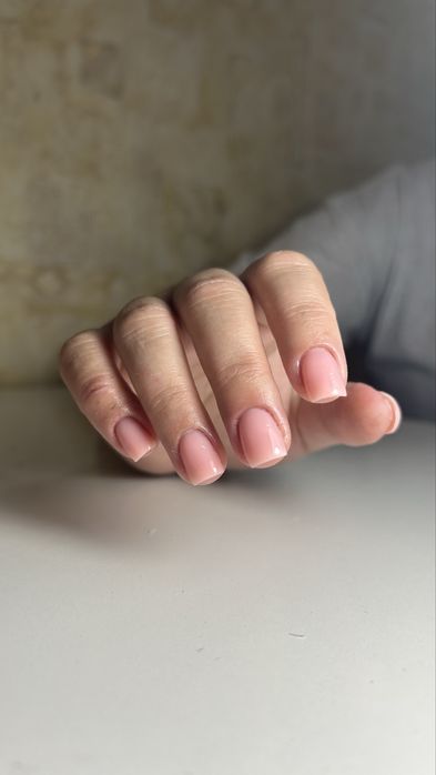 Нужны модели для отработки маникюра!