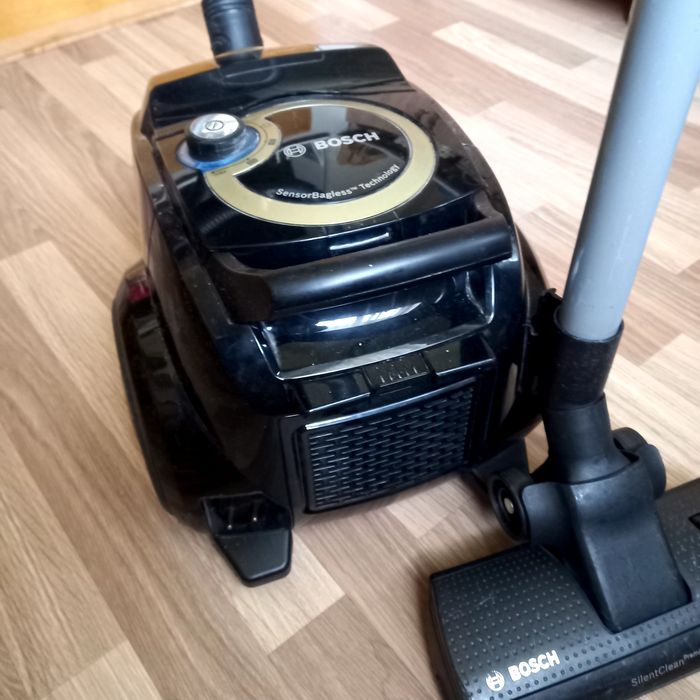 Продам Пылесос bosch