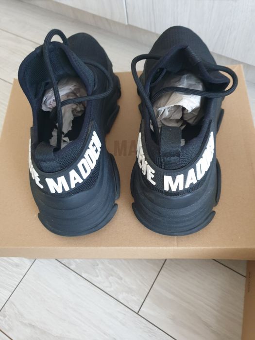 Adidasi Steve Madden marime 37