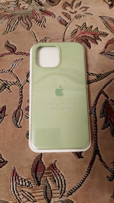 Чехол на iPhone 13 Pro Max