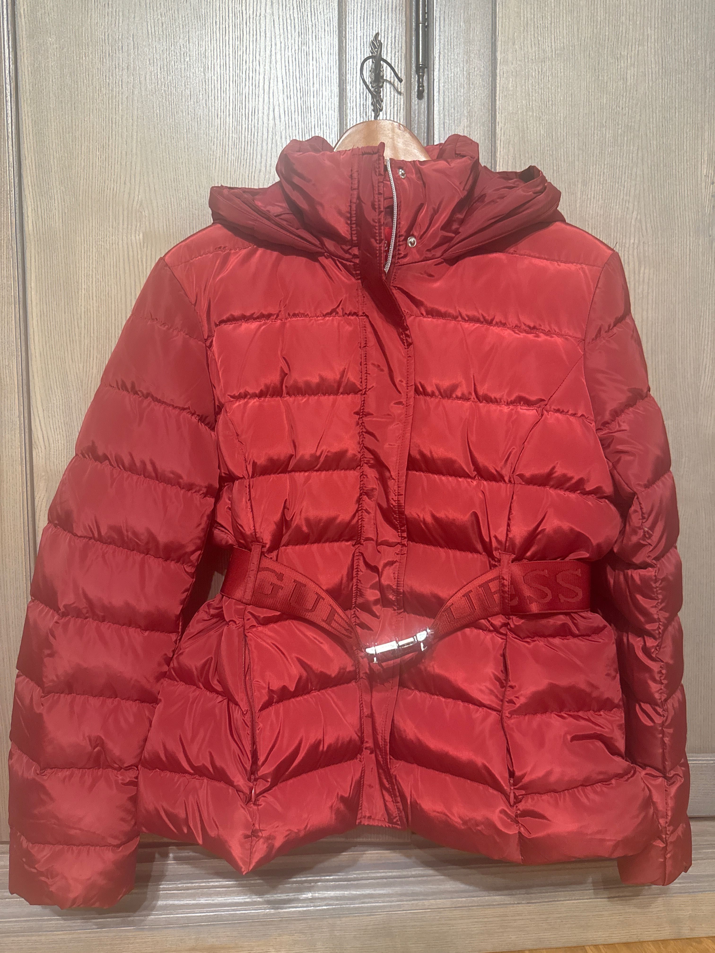 Geaca dama Guess