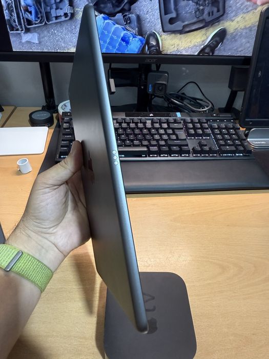 Ipad 8 32gb WiFi -ireprosabil -mentiuni