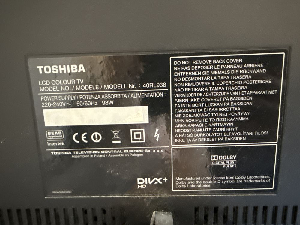 Toshiba 40” LCD телевизор 40RL938