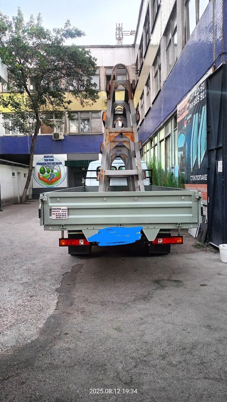 Продается Газель 2013 года.