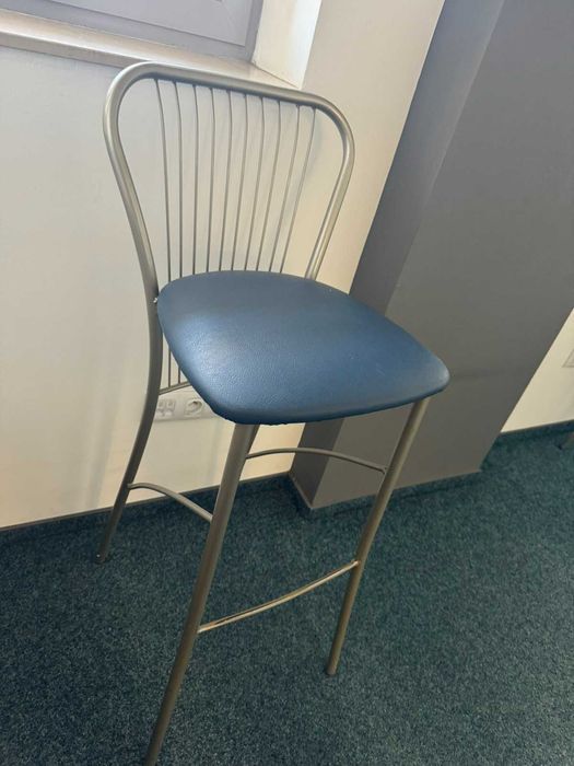 Бар столове 4 бр.