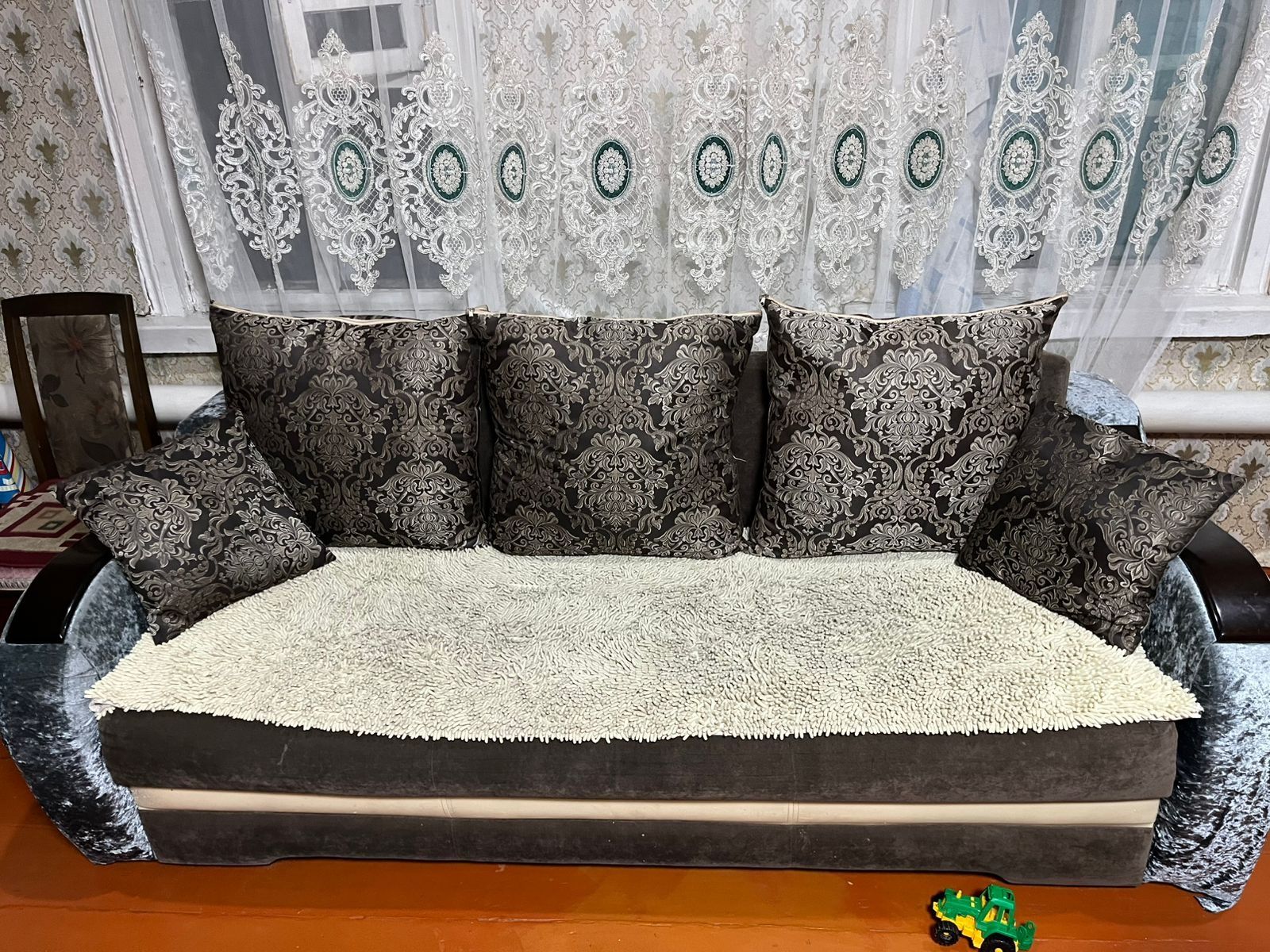СРОЧНО!!! Продам диваны и кресло