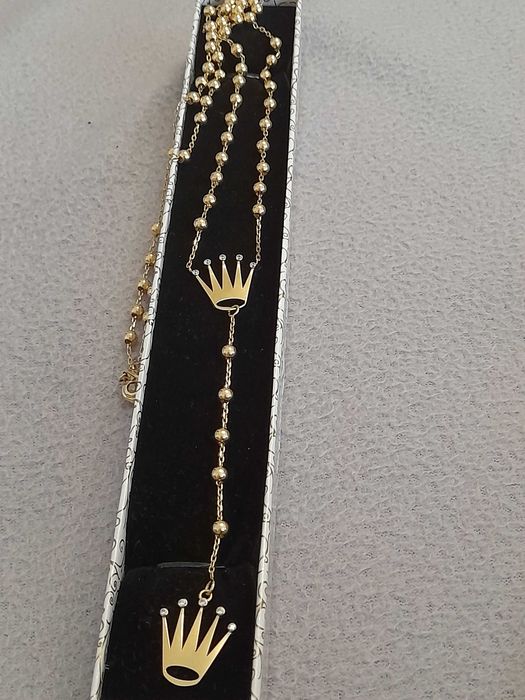 Продавам златно колие