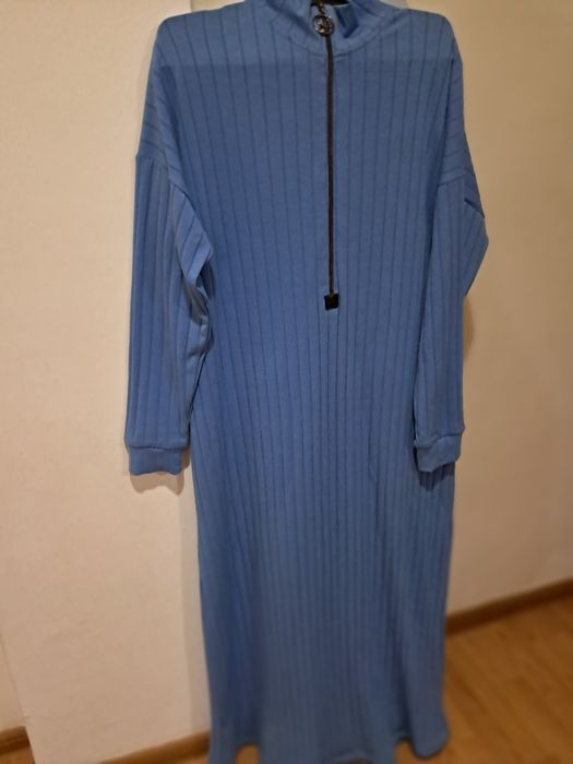 Длинное платье, хиджаб