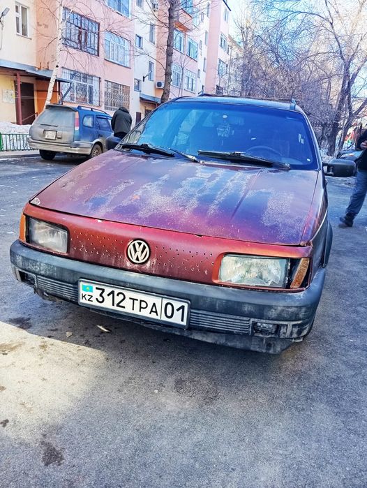 Машина VW Passat B3 1991