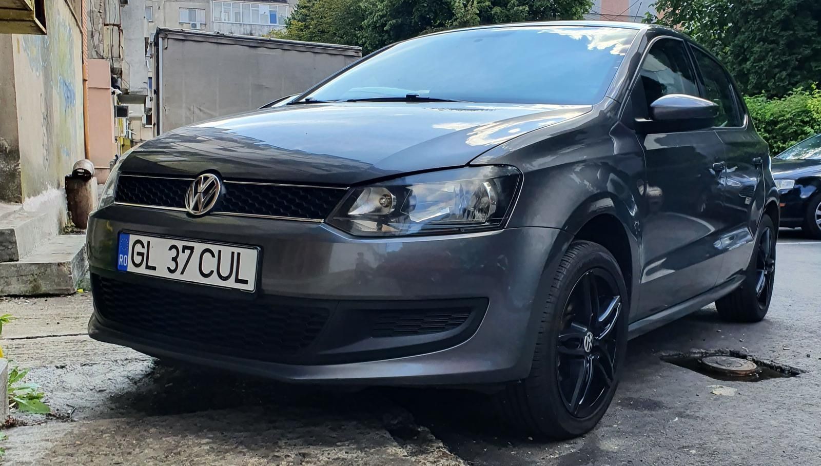 Vând Volkswagen Polo