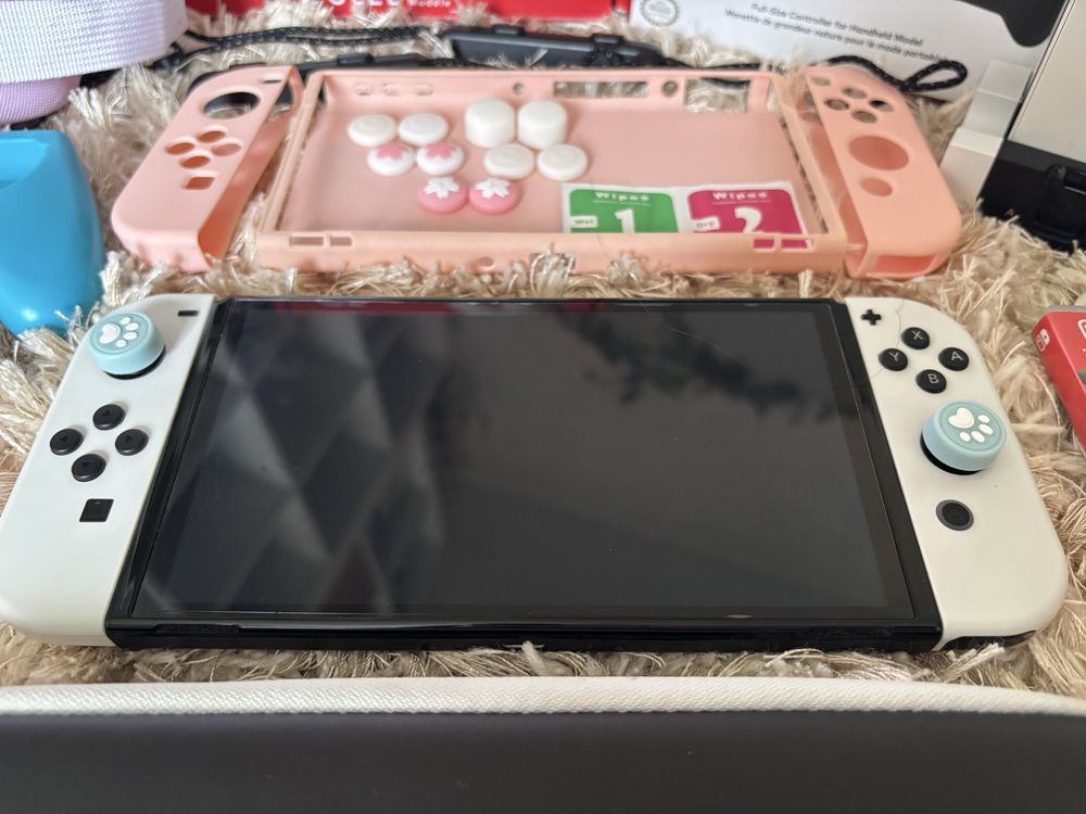 Nintendo Switch Oled 64GB Deluxe Bundle