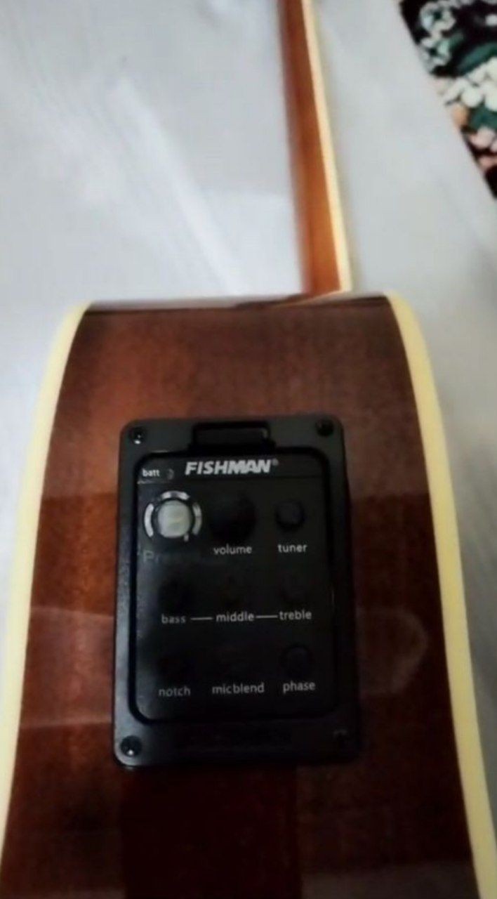 Gitara YAMAHA yangi