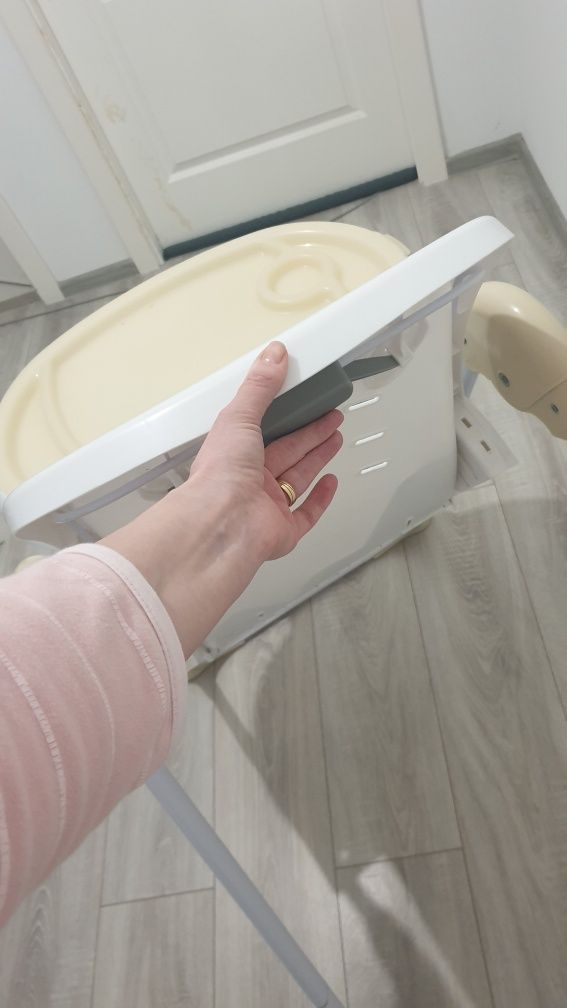 Scaun de masa chipolino maxi