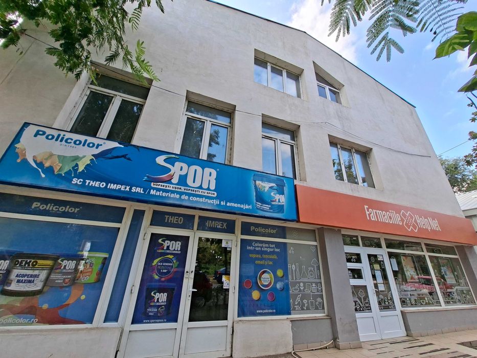 Inchiriez clădire P+2E de 600 mp în zonă centrală, cu vad comercial
