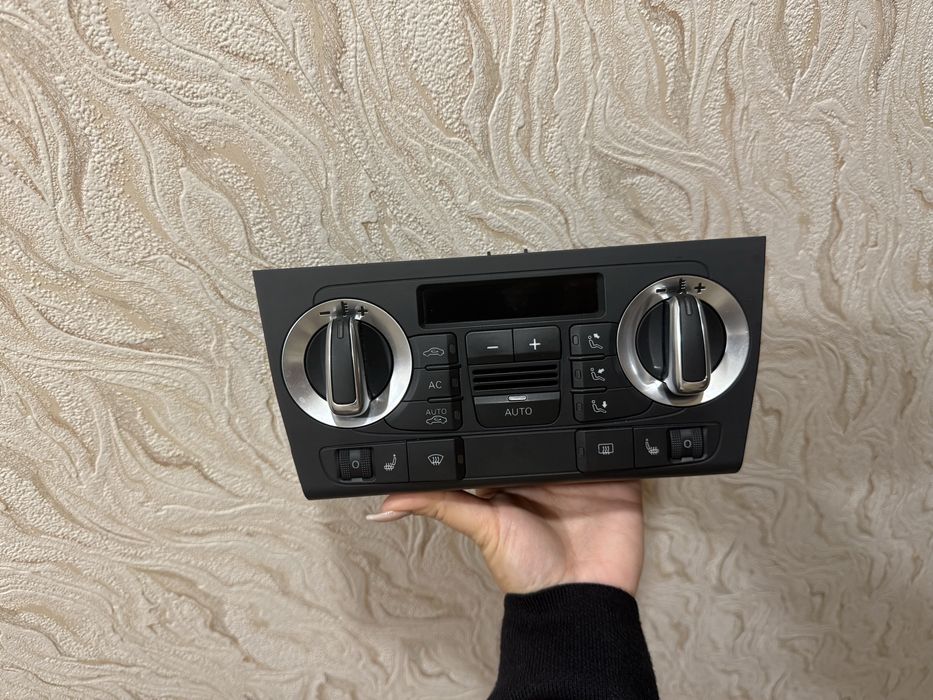 Панел за климатроник Audi A3 8P