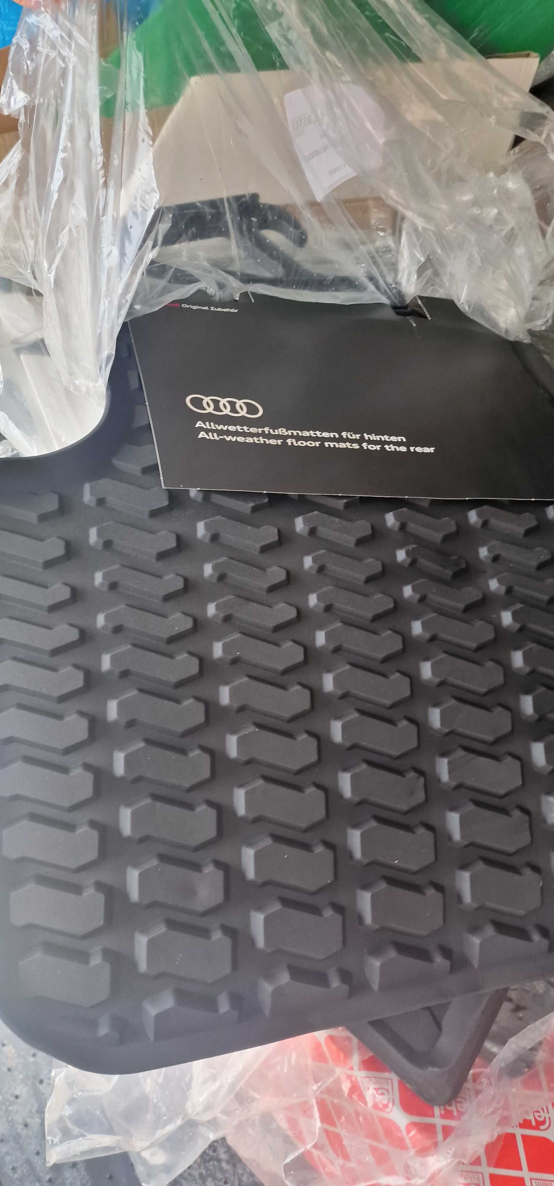 AUDI Q7 -гумени стелки 7 места (орг)