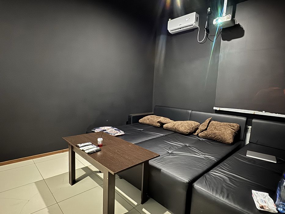 Продаеться,кинорум,кинотеатр.