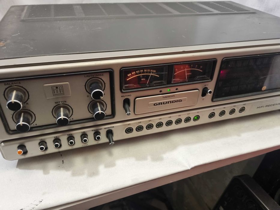 Grundig HI-FI Reciver R30 vintage moda