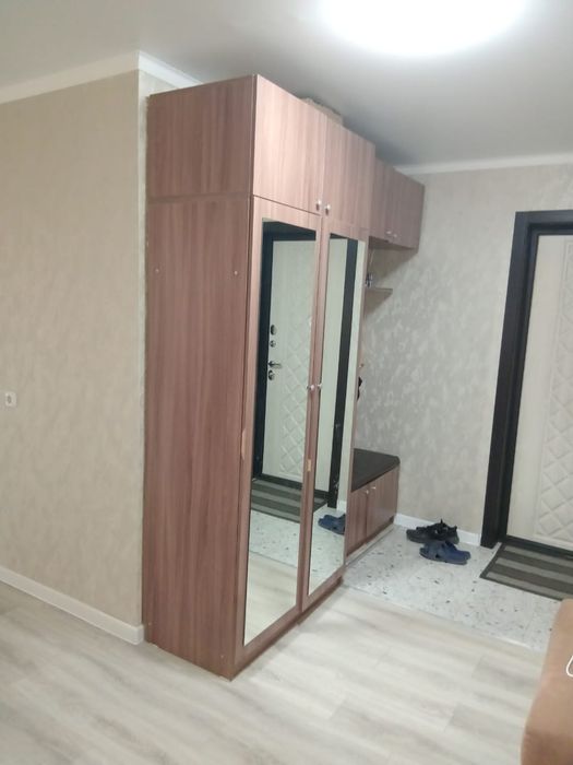 Продам шкаф для прихожей
