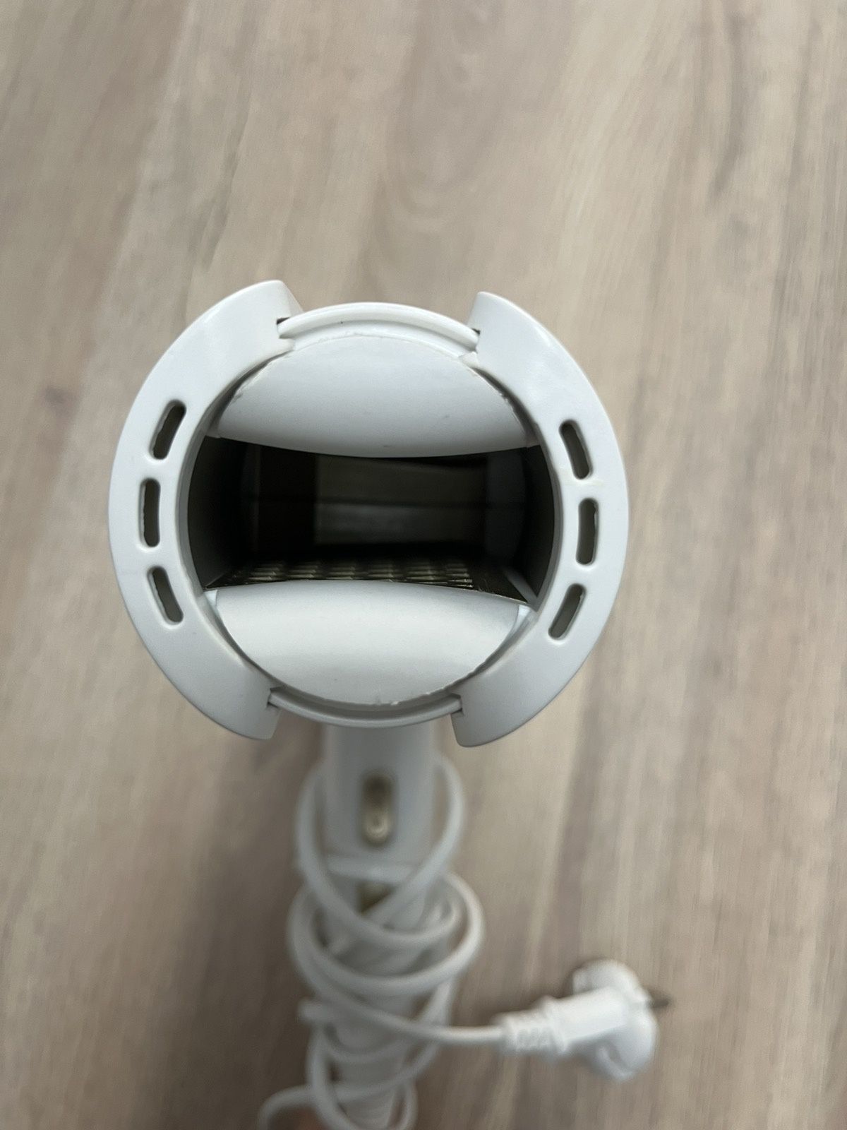 Сешоар за коса  Wellneo 2in1 Airpro, само пробван, стои в шкафа