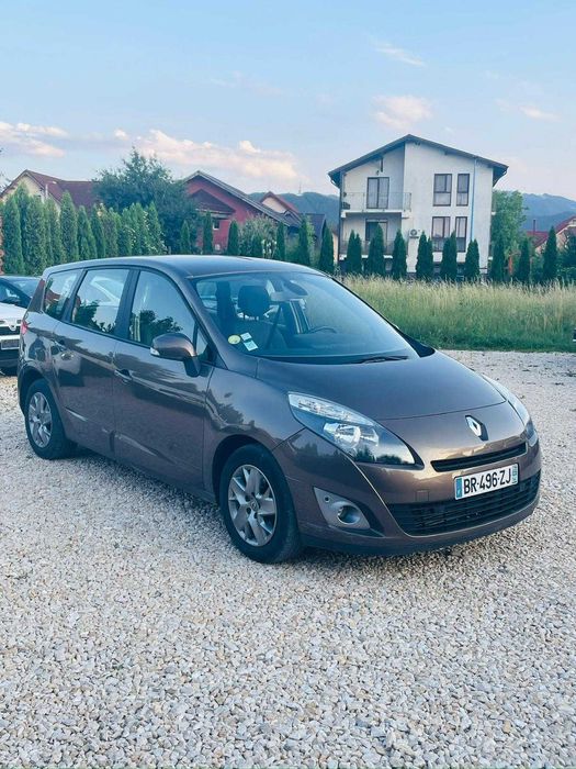 Renault Grand Scenic Euro5 - pret Black Friday