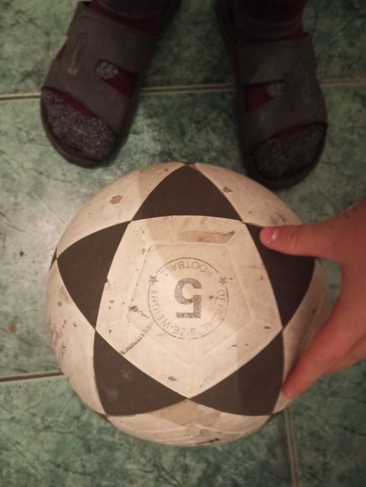 Продам мяч в хорошо состояние