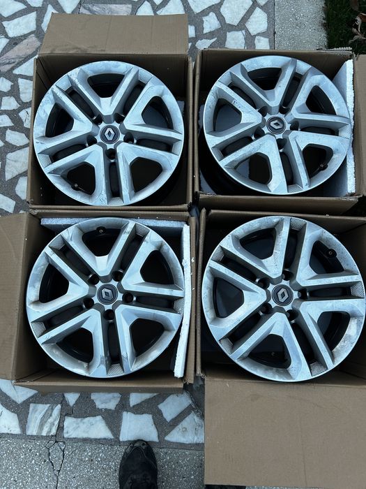 Vand set 4 jante 16” cu capace originale Renault Megane 4