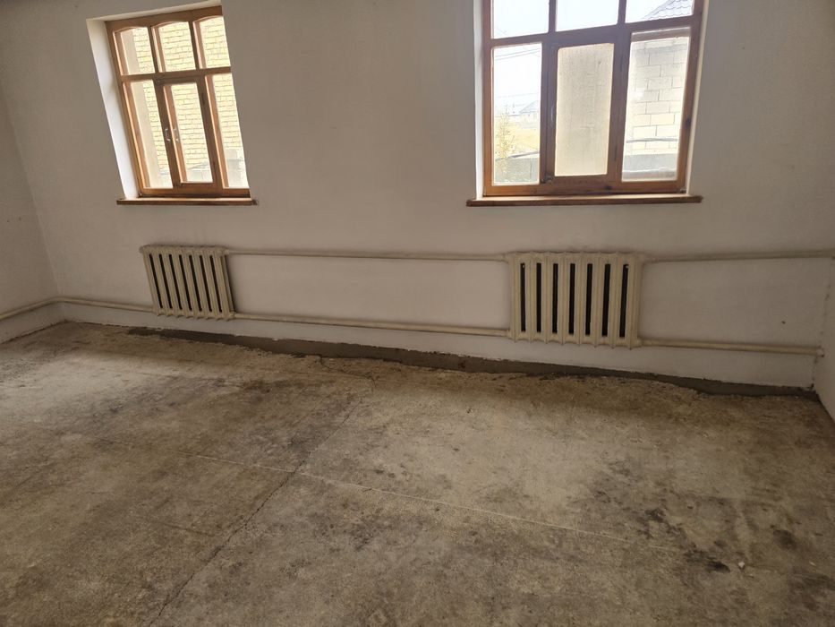 Отопительные радиаторы 46 шт 6 секций бу хорошим состояние