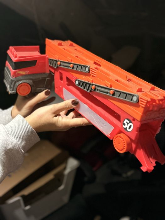 Tir remorcher hot wheel