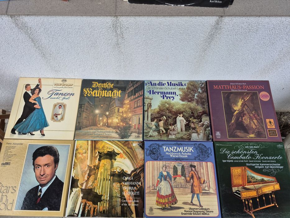 Vând 200LP Discuri Vinil colectie muzica clasica mixta Artiști celebri