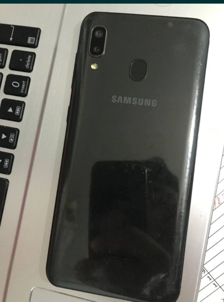 Samsung a20 32gb