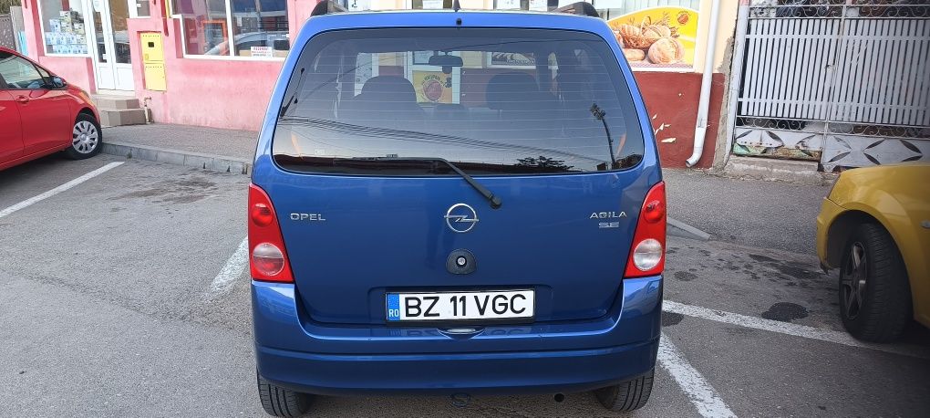 Opel agila minivan