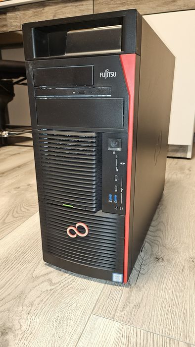 Workstation Fujitsu Celsius 4/4,5GHz, ram 24 Gb, SSD 240  Gb+ HDD 1 Tb