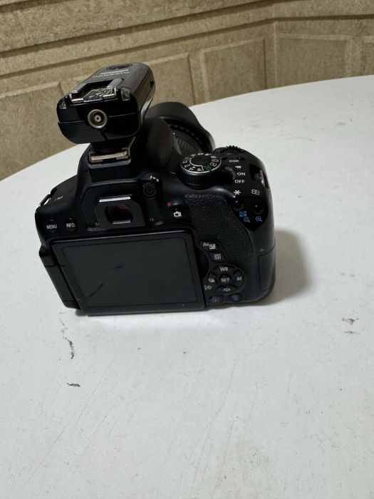 Canon 750 foto aparat