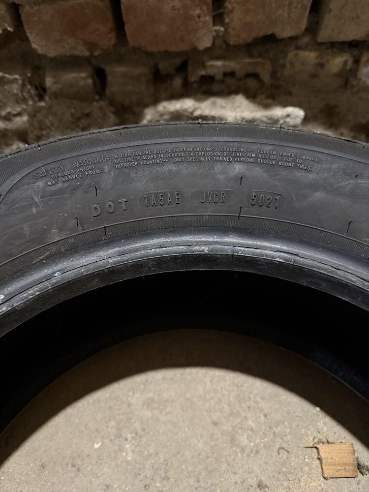 Две летни гуми 195/65R15