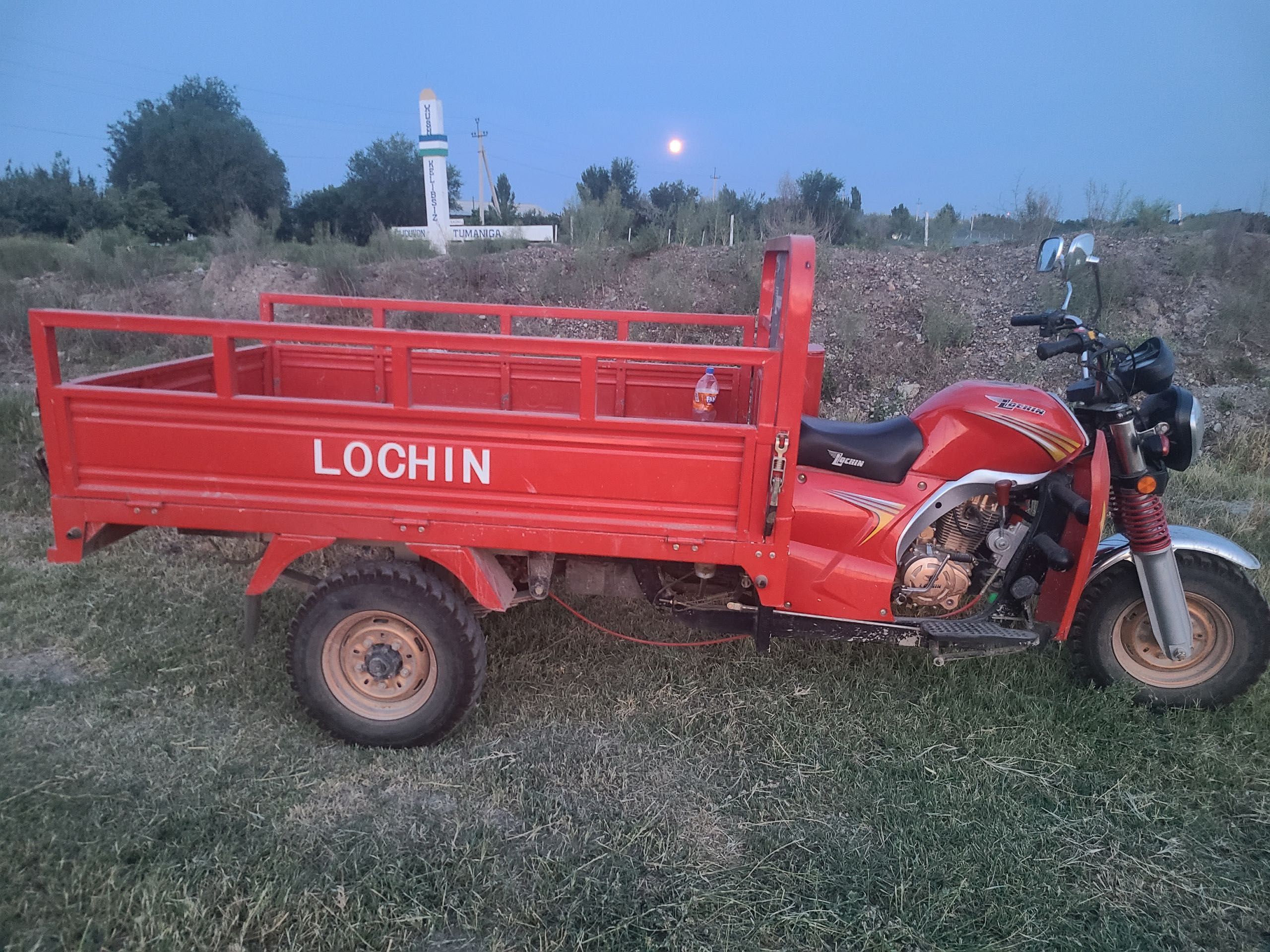 Motosikl lochin gruzavoy