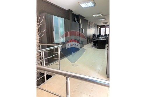 Офис под наем между ВИНС и Спортна зала, Варна Т3694