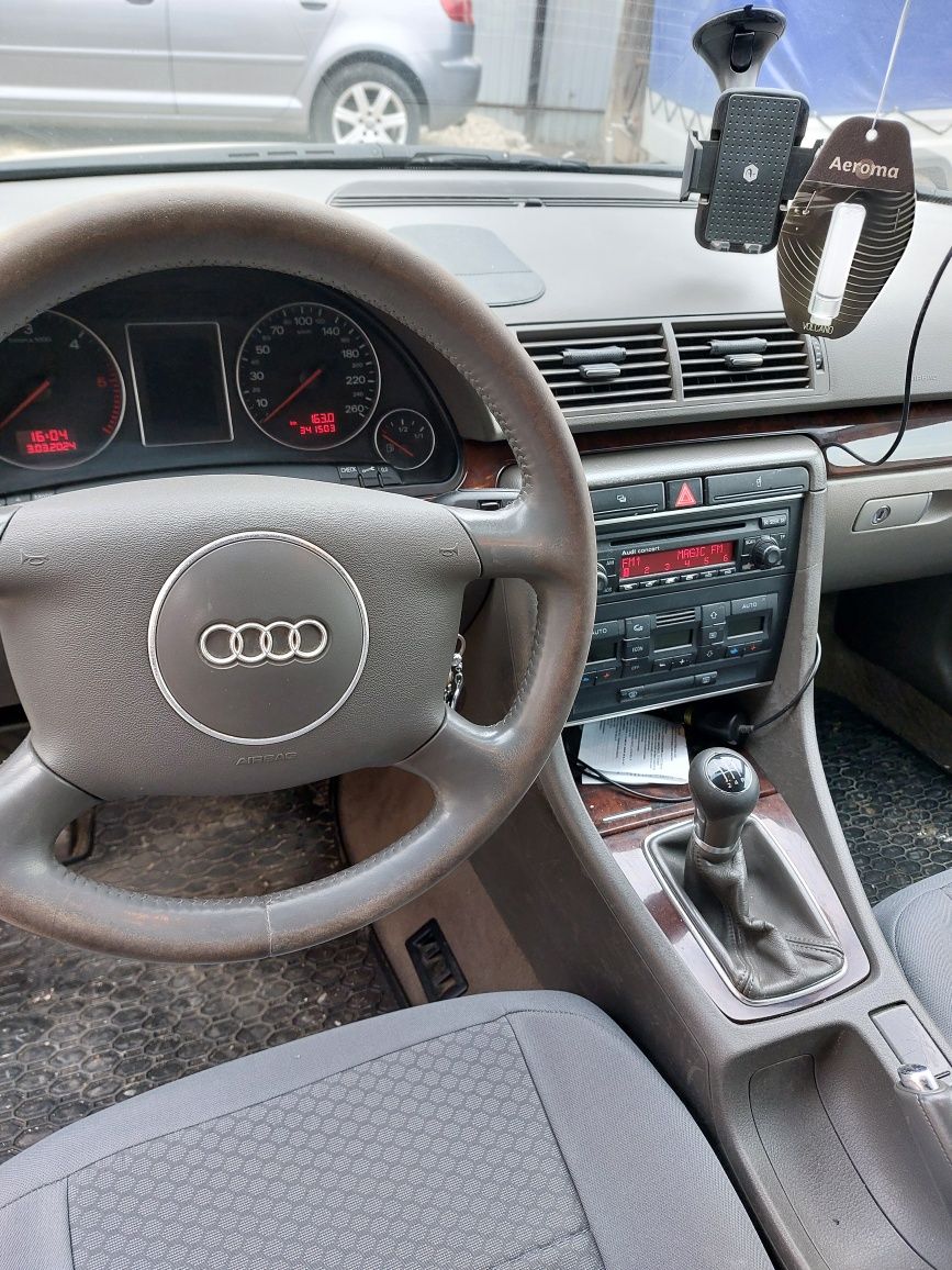 Vand Audi a4 b6 brek