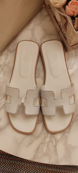 Papuci/Slapi Hermes piele naturala