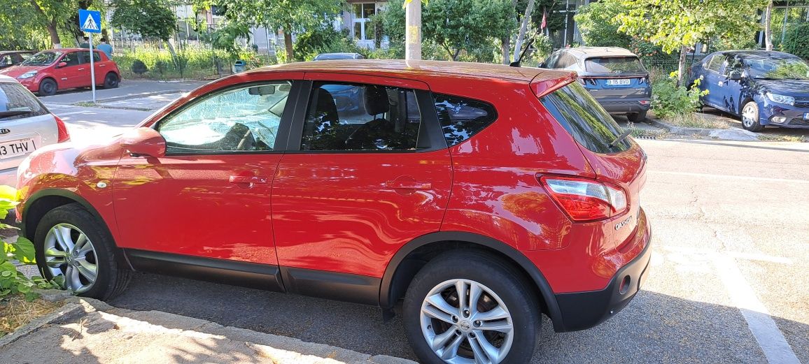 Nissan Qashqai / 1.6 benzină / 2011 / Euro 5 / Unic proprietar RO