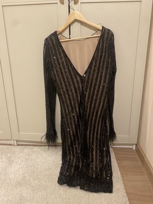 Официална рокля с пайети