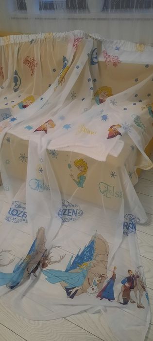 Perdea pentru camera copii