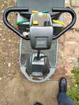 Carucior cu rotile electric pentru persoane cu handicap