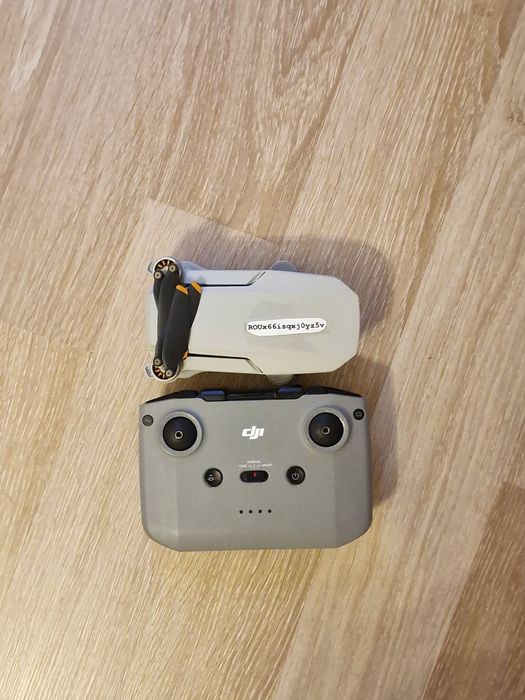 Dronă DJI Mini 2