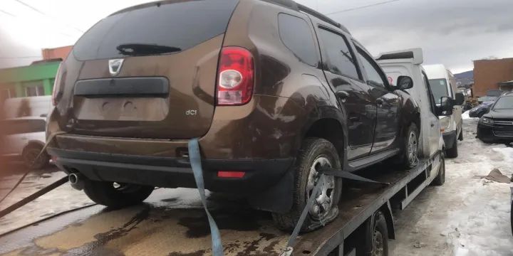 Dezmembrez Dacia Duster 2011 motor 1.5dci 66kw 90cp cod motor  k9k 892 cutie manuala 5 trepte